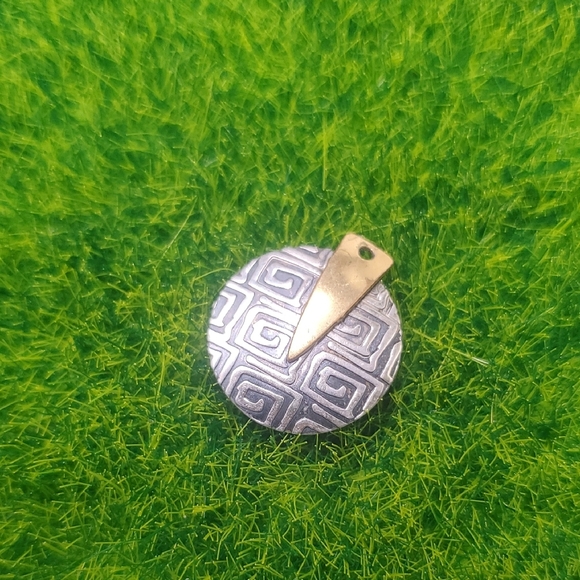Sterling Silver Aztec Pendant  P311 - Picture 1 of 3